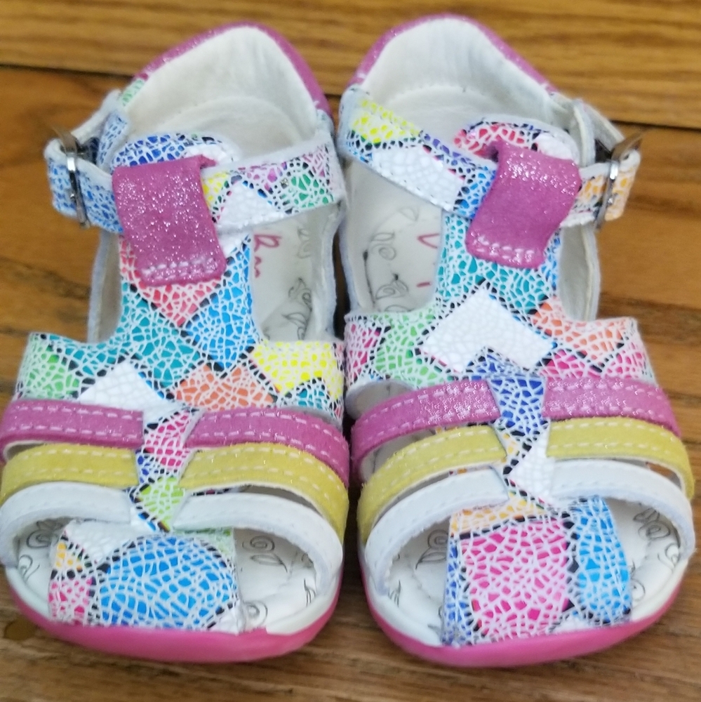 Bopy brand leather toddler shoes size 22 EU/ 6c US